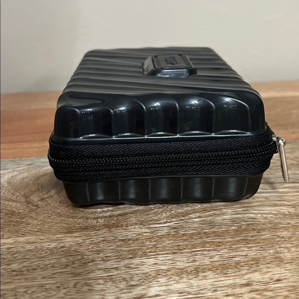 Tumi Black Textured Travel Pouch with Amenities - Picture 4 of 5